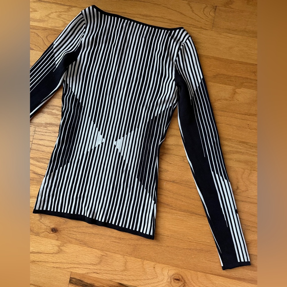 Clover Canyon Black & White Vertical Stripe Long-Sleeve Top - Picture 11 of 15